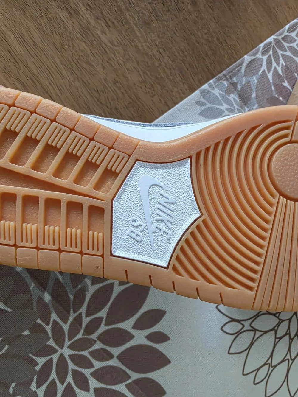 DA9658-500 Nike SB Dunk Low Pro ISO Orange Label Unbleached Pack Lilac (Men's) - Picture 6 of 7